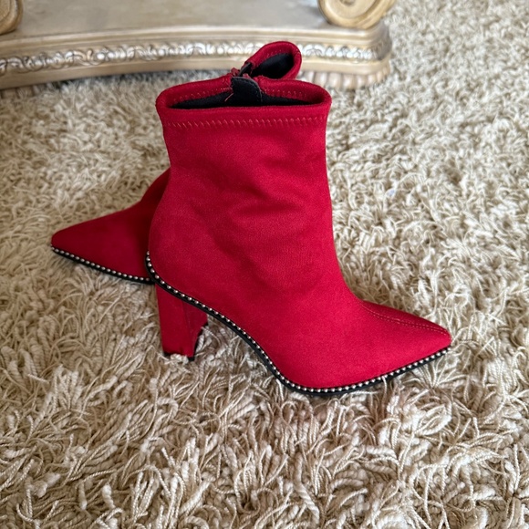 Bar III Laynee Red Dress Booties 7.5M | New Block Heel Pointed Toe Ankle Boots - Picture 6 of 7